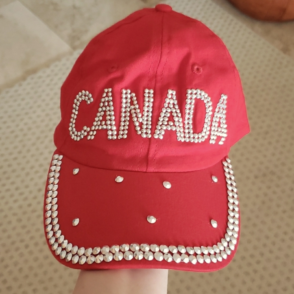 New Canada Red baseball cap